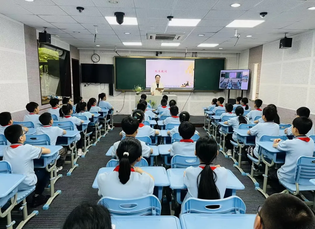 三校云端联动!伯索融课构筑跨校高效互动“数字桥梁”配图